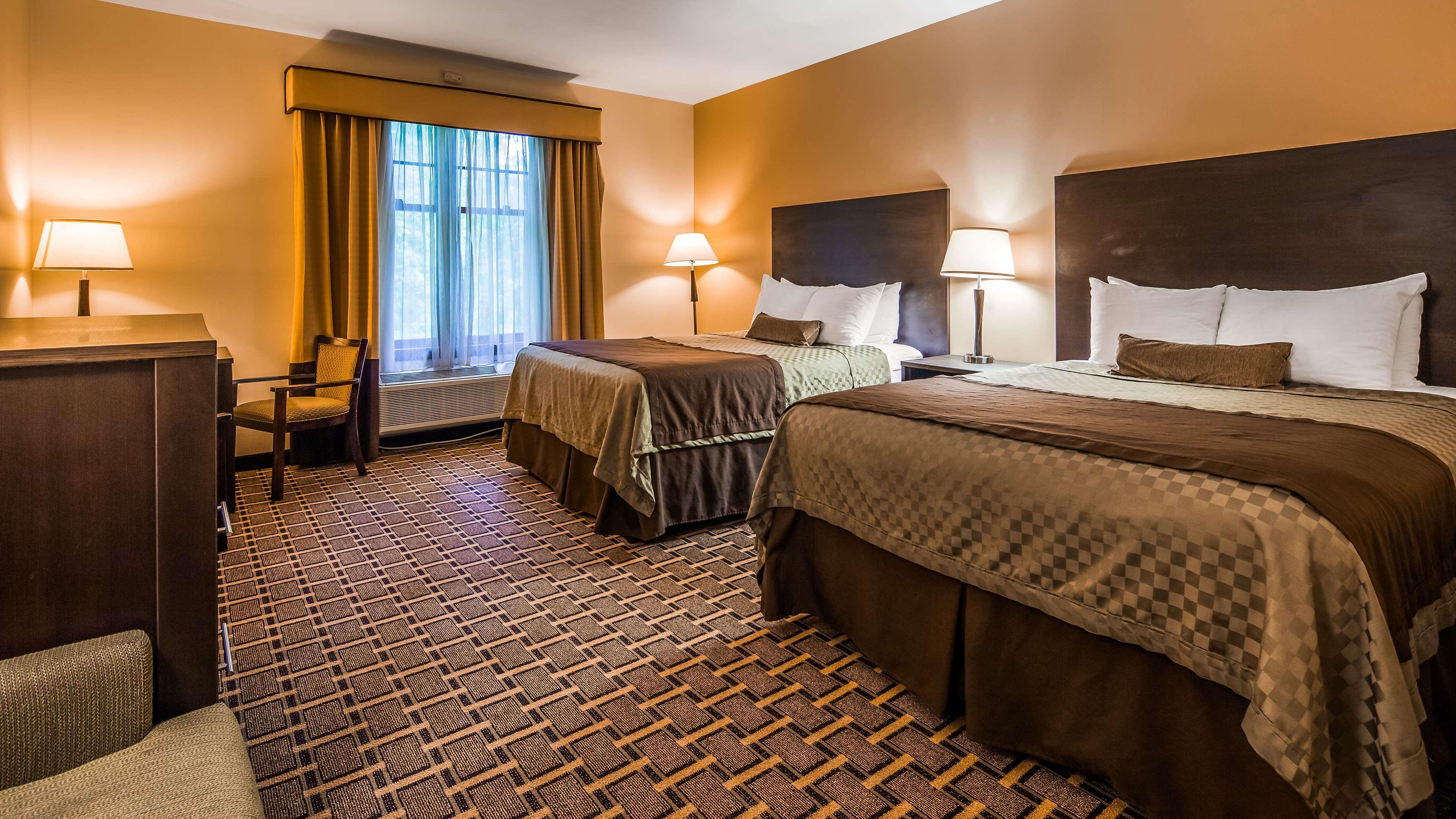 Best Western Plus The Inn & Suites At The Falls Poughkeepsie Esterno foto
