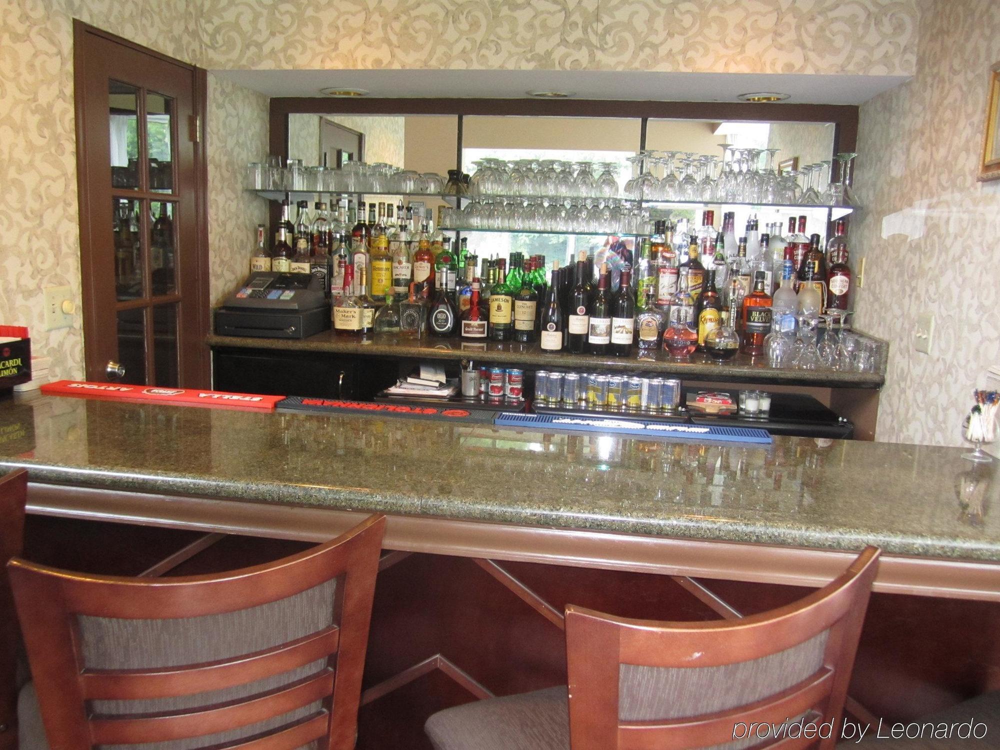 Best Western Plus The Inn & Suites At The Falls Poughkeepsie Esterno foto